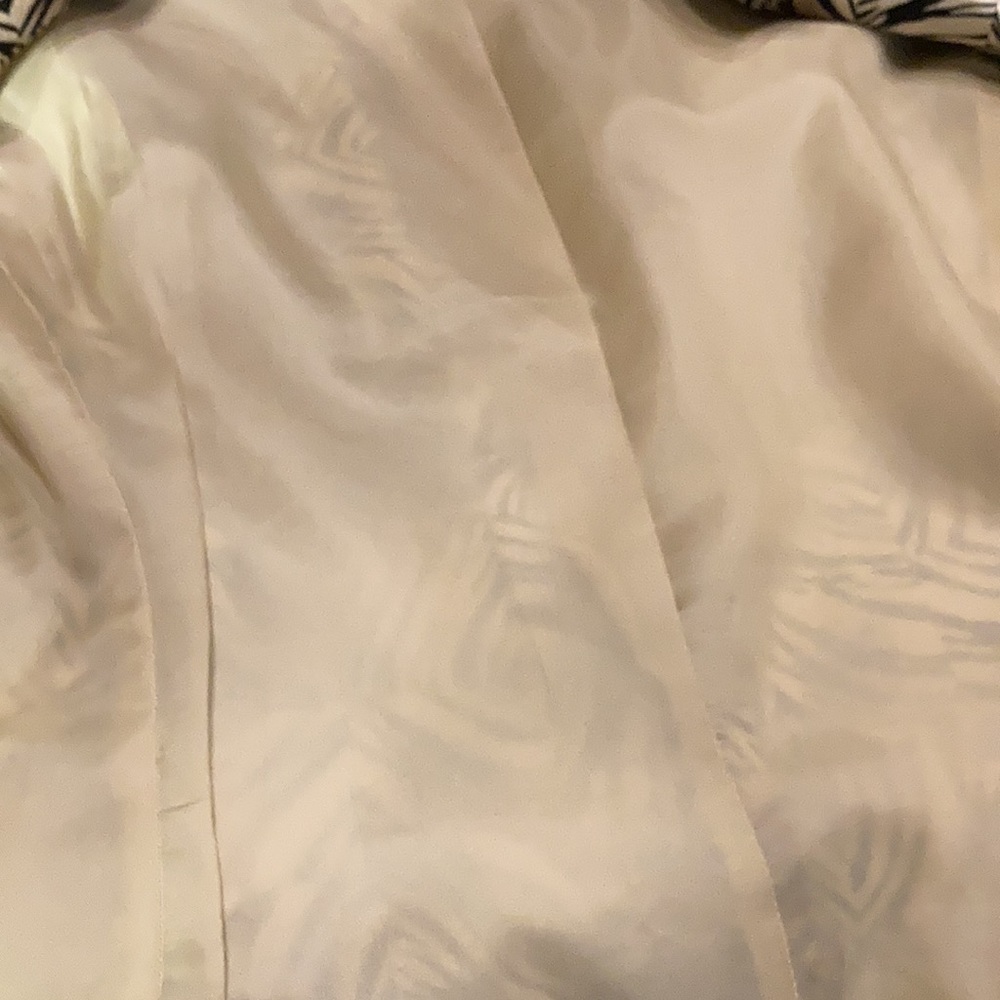 Clio Jacket - Picture 6 of 7